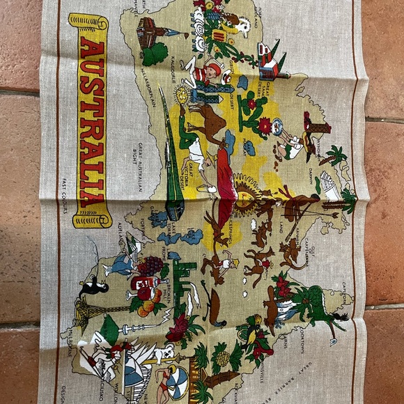 Hermes Auth designed by Hermes Vtg linen map of Australia measures 29 x 19 - Picture 2 of 12